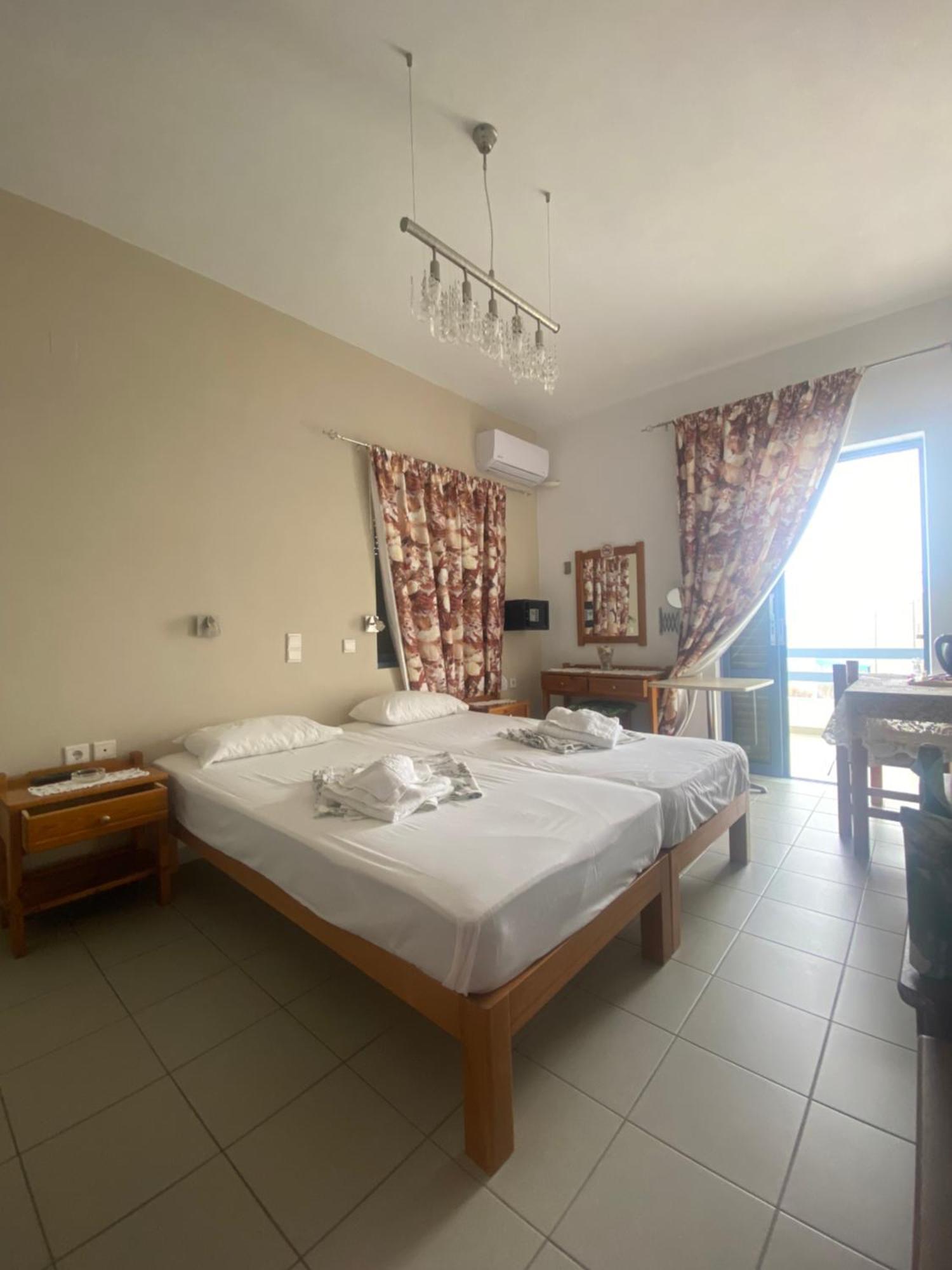 Adamas Rooms 팔라이오코라 외부 사진
